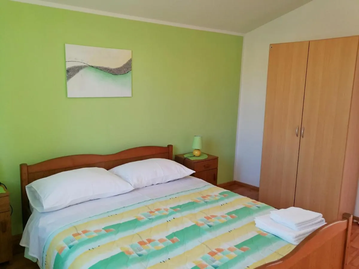 Apartments Ines Medulin