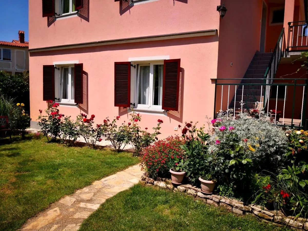 Apartments Ines Medulin