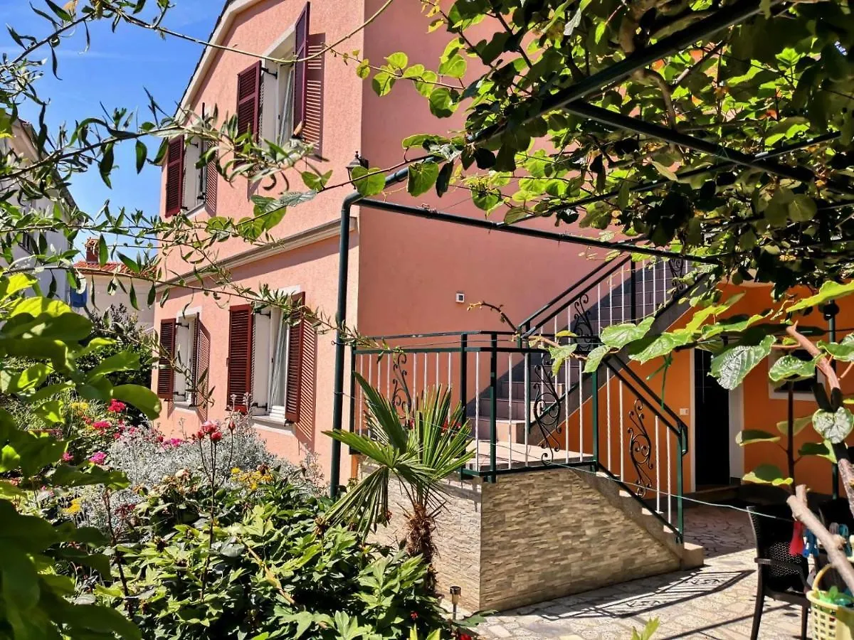 Apartments Ines Medulin