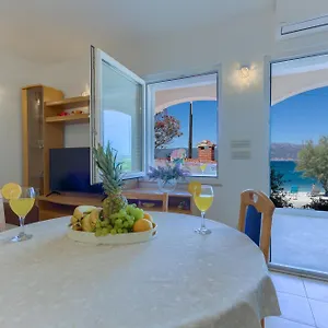 Arijana -more Apartment Slatine