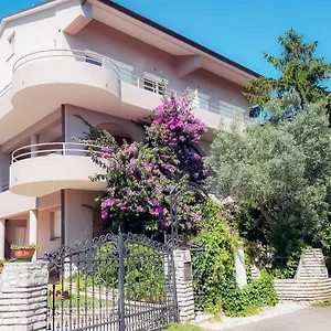  Apartment Ondamarina